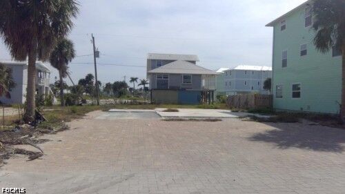 Property Photo:  110 Washington Avenue  FL 33931 