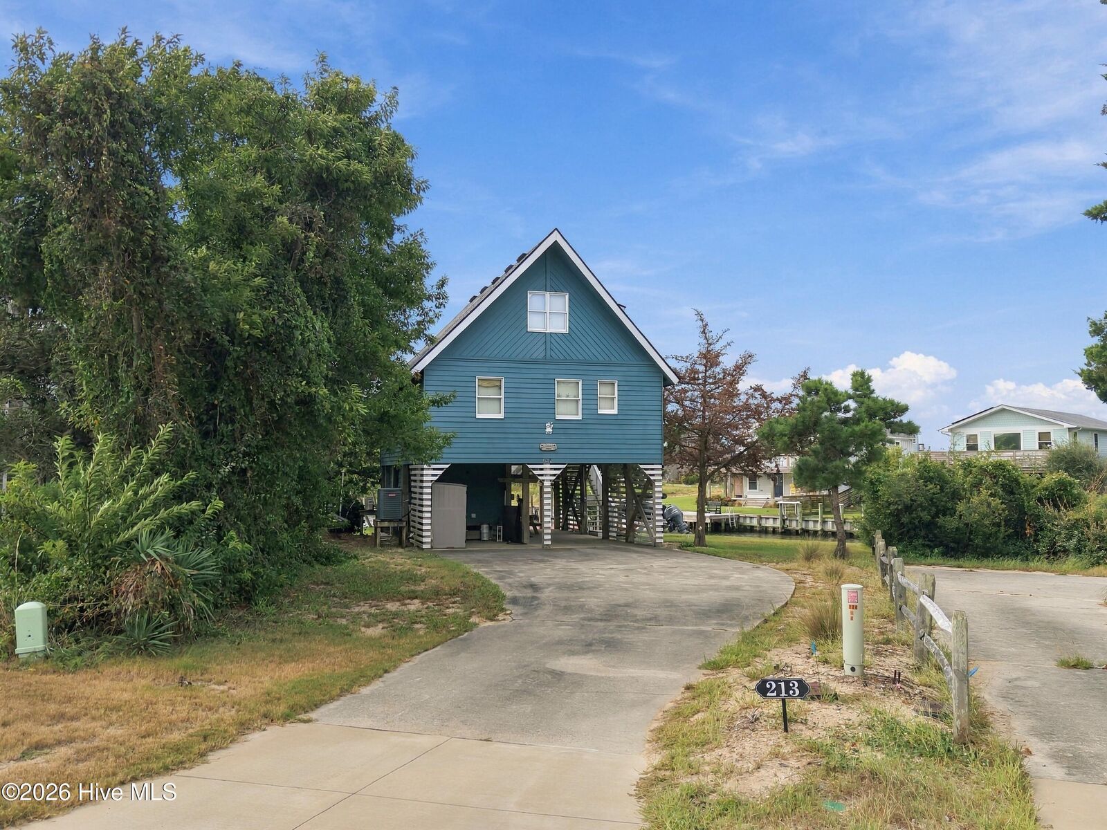 Property Photo:  213 W Amberjack Court  NC 27959 