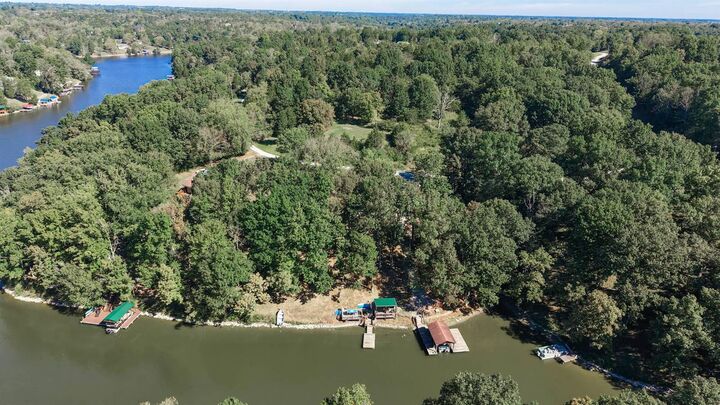 Property Photo:  1070 Lake Shore Circle  KY 40359 