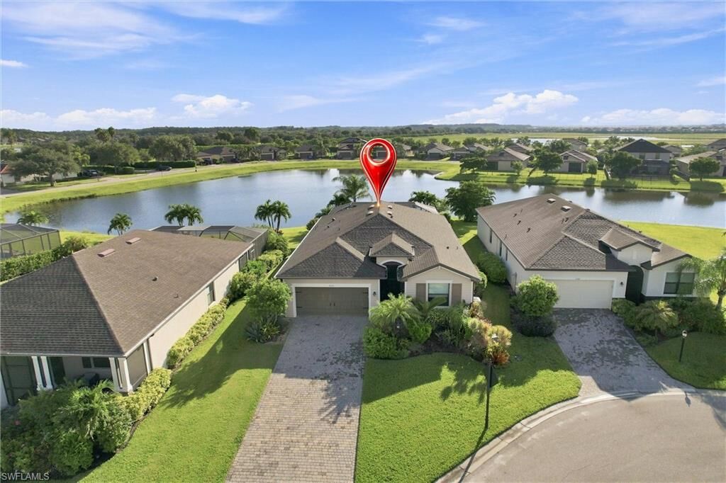 Property Photo:  3372 Brozas Ct  FL 33905 