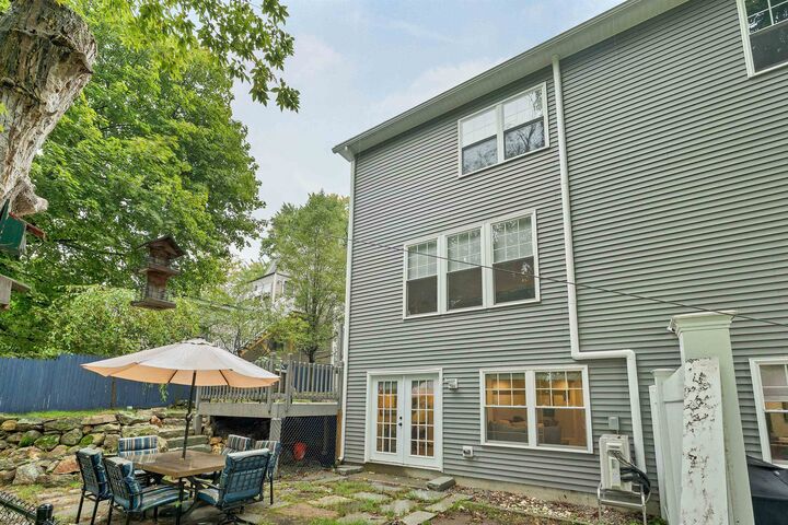 Property Photo:  45 Varney Street  NH 03102 
