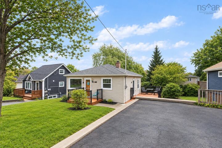 Property Photo:  46 Adelaide Avenue  NS B3N 2N6 