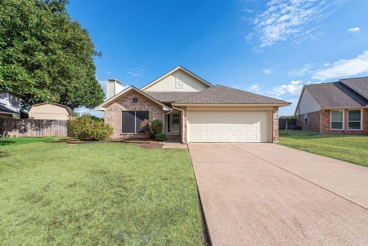 Property Photo:  5604 Maurie Drive  TX 76148 