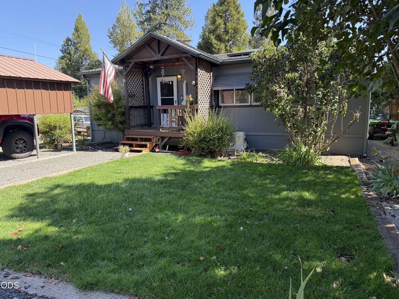 Property Photo:  545 Laurel Avenue  OR 97522 
