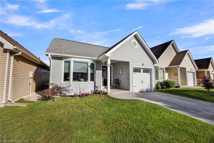 Property Photo: 16 Hawkins Crescent ON N4G 5K7