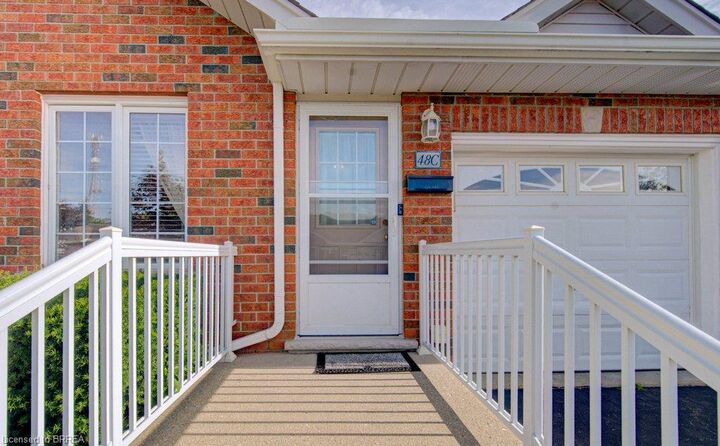 Property Photo: 48C Harris Avenue ON N3R 2E9