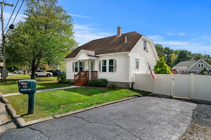 Property Photo:  24 Lakeview Ave  MA 02780 