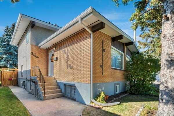 Property Photo:  3103A 38 Street SW  AB T3E 3G4 