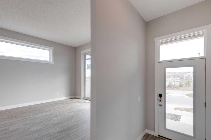 Property Photo:  19733 42 Street SE  AB T3M 4G4 