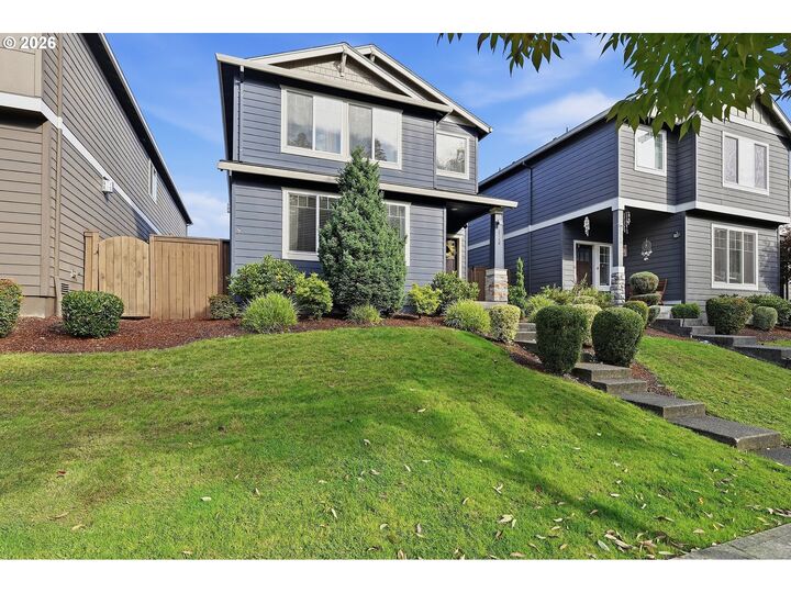 Property Photo:  3740 SE Willamette Ave  OR 97123 