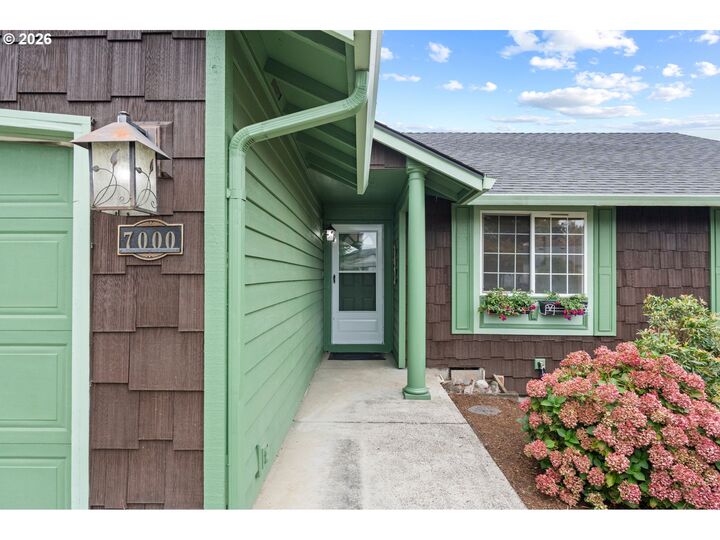 Property Photo:  7000 NE 53rd Ave  WA 98661 