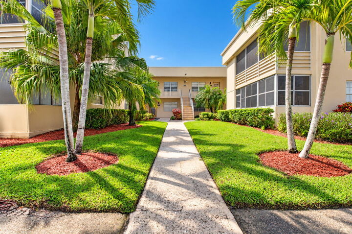 Property Photo:  386 Capri I  FL 33484 