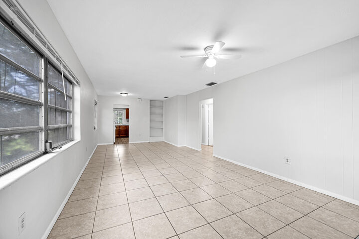 Property Photo:  199 SW 15th Street 3  FL 33432 