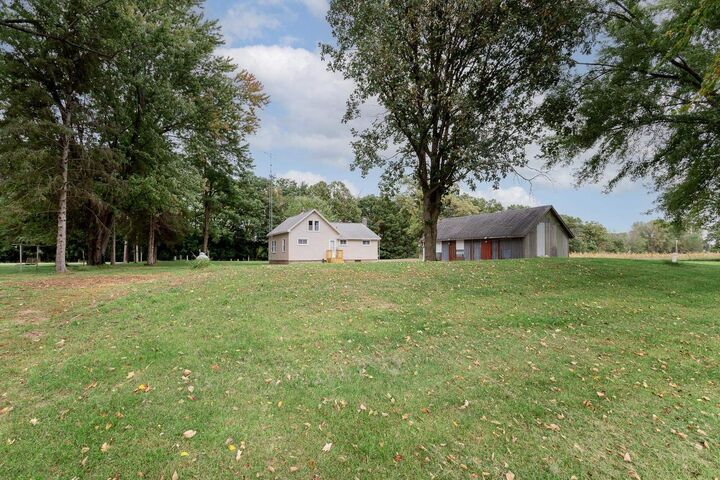 Property Photo:  1141 County Road J  WI 53934 