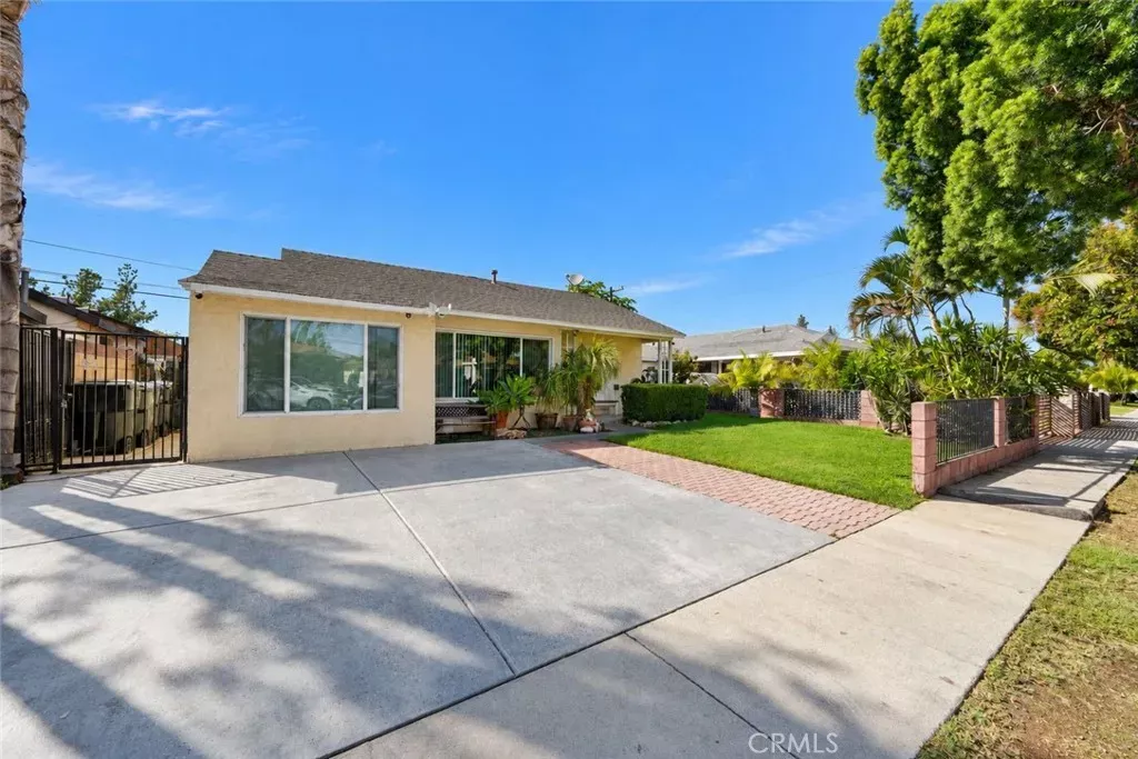 Property Photo:  13117 Avonlea  CA 90650 