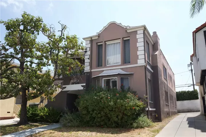 Property Photo:  1054 S Corning  CA 90035 