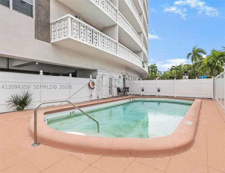 Property Photo:  4141 Nautilus Dr 6F  FL 33140 