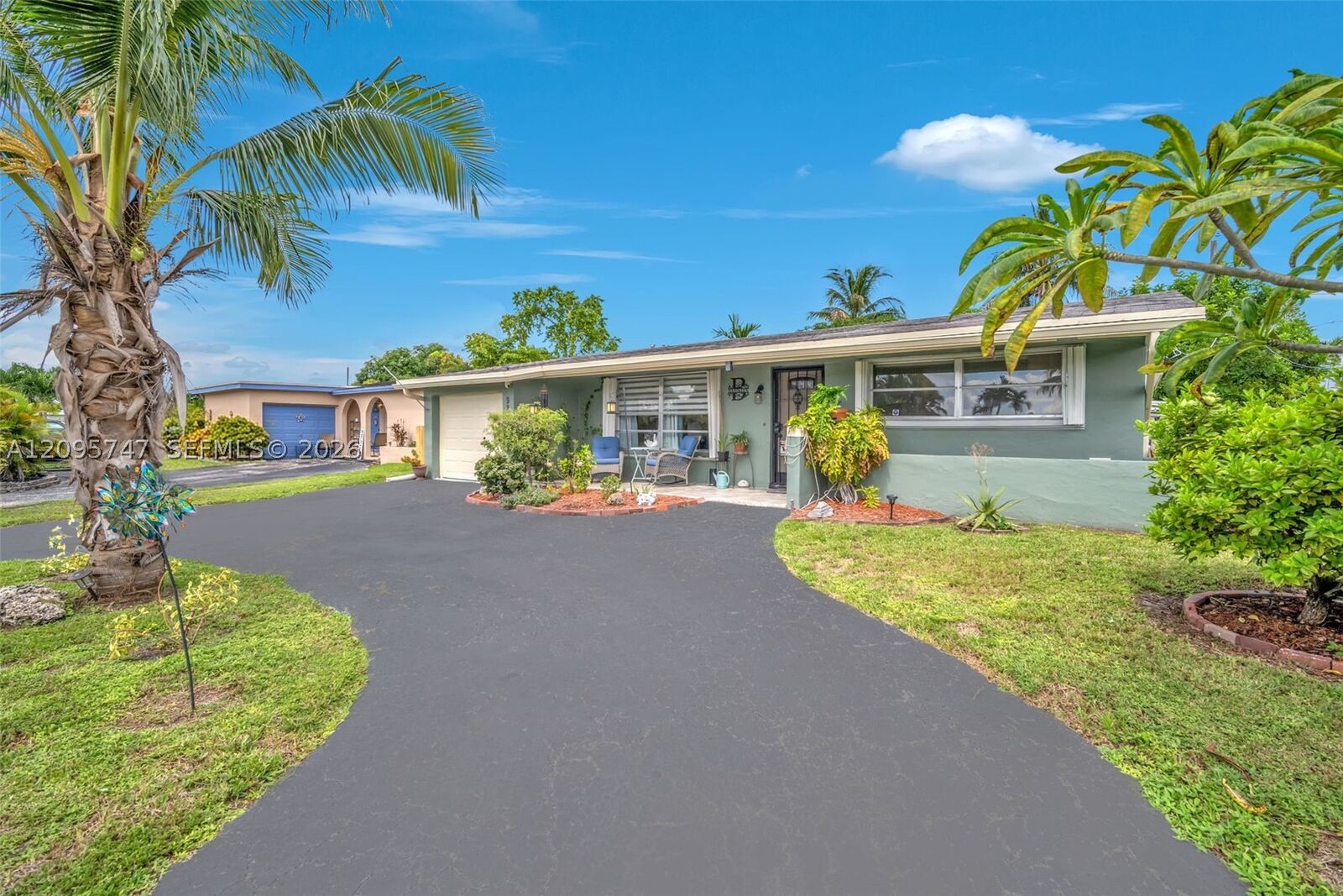 Property Photo: 9261 NW 24th Pl FL 33322
