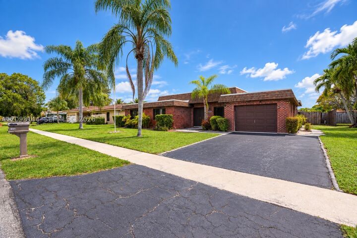 Property Photo:  8131 NW 68th Ave  FL 33321 