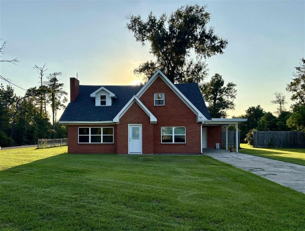 Property Photo: 332 Quelqueshue Street LA 70663