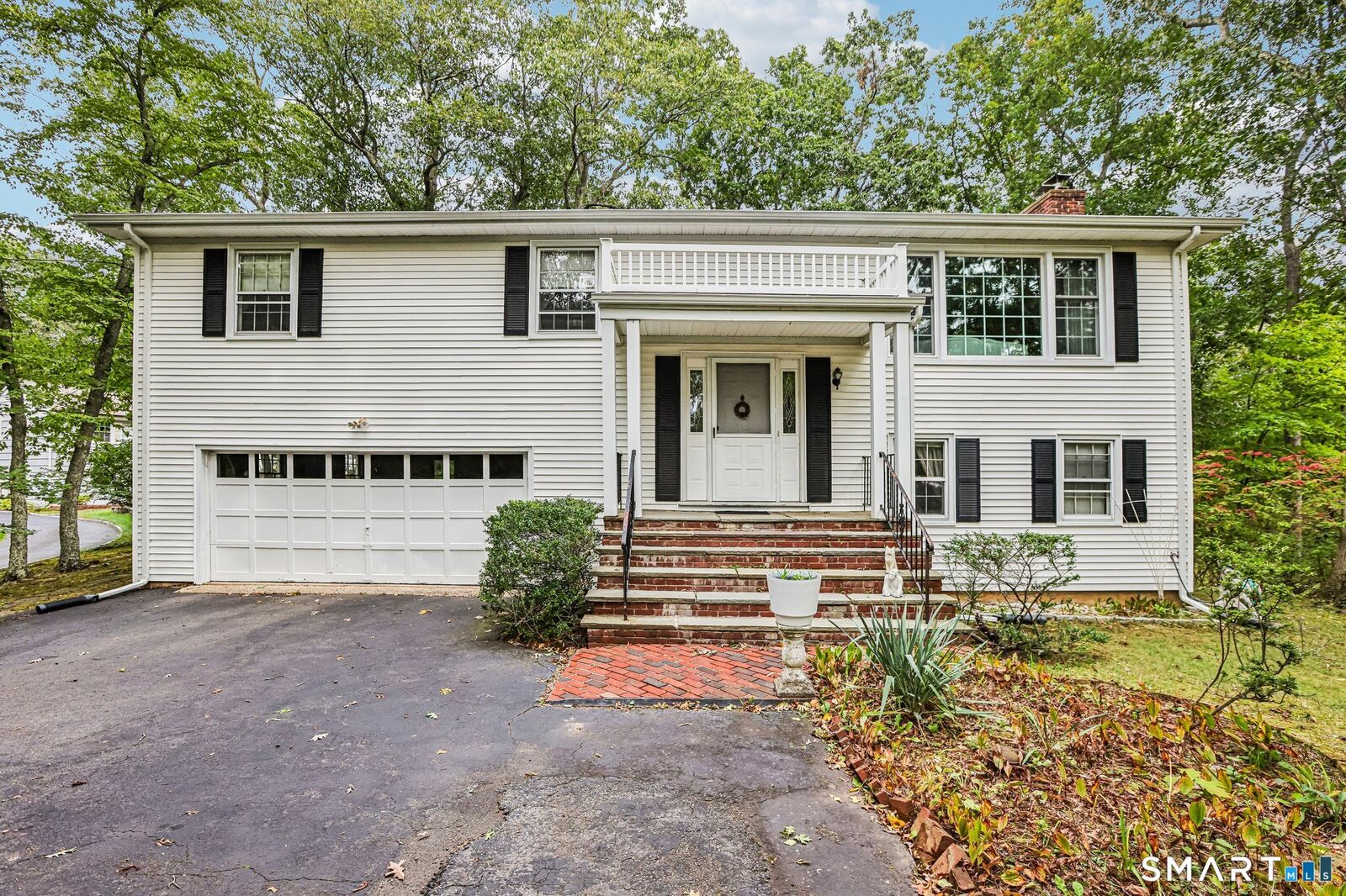 Property Photo:  14 Chipping Lane  CT 06854 