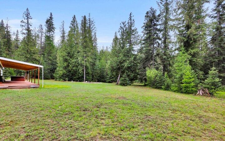 Property Photo:  221 Harworth Rd  WA 99156 