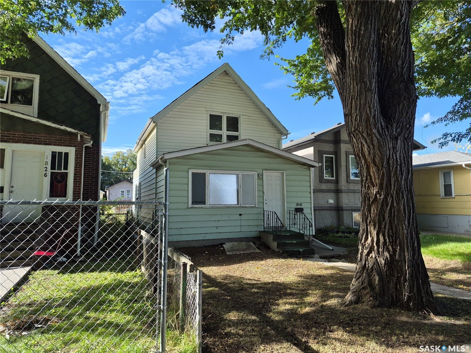 Property Photo:  1818 Ottawa Street  SK S4P 1P4 