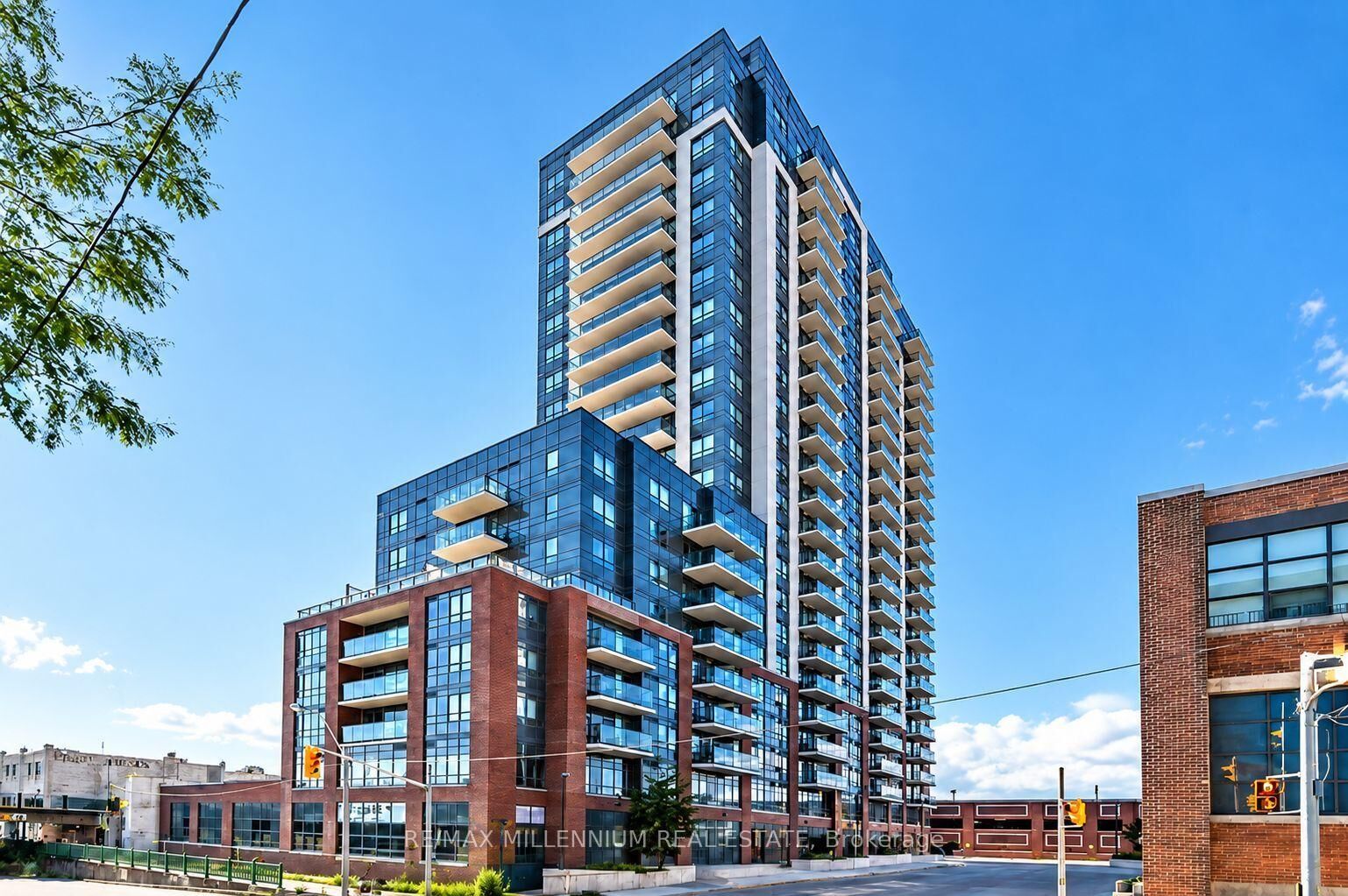 Property Photo:  1420 Dupont Street 2303  ON M6H 0B6 