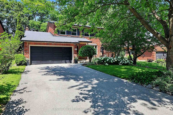 Property Photo: 214 Lancaster Avenue ON L3Y 5X2