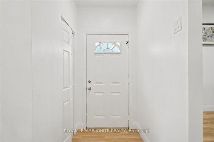 Property Photo:  6 Upton Crescent  ON N1E 6P2 