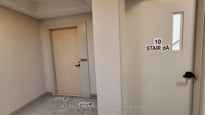 Property Photo:  28 Interchange Way 1012  ON L4K 0P8 
