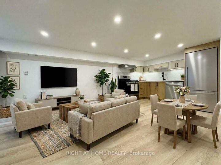 Property Photo:  151 Gledhill Avenue #1  ON M4C 5L1 