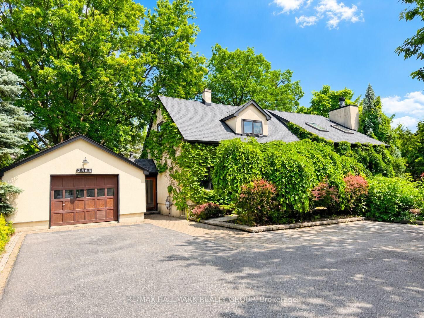 Property Photo: 3565 Albion Road ON K1T 1A2