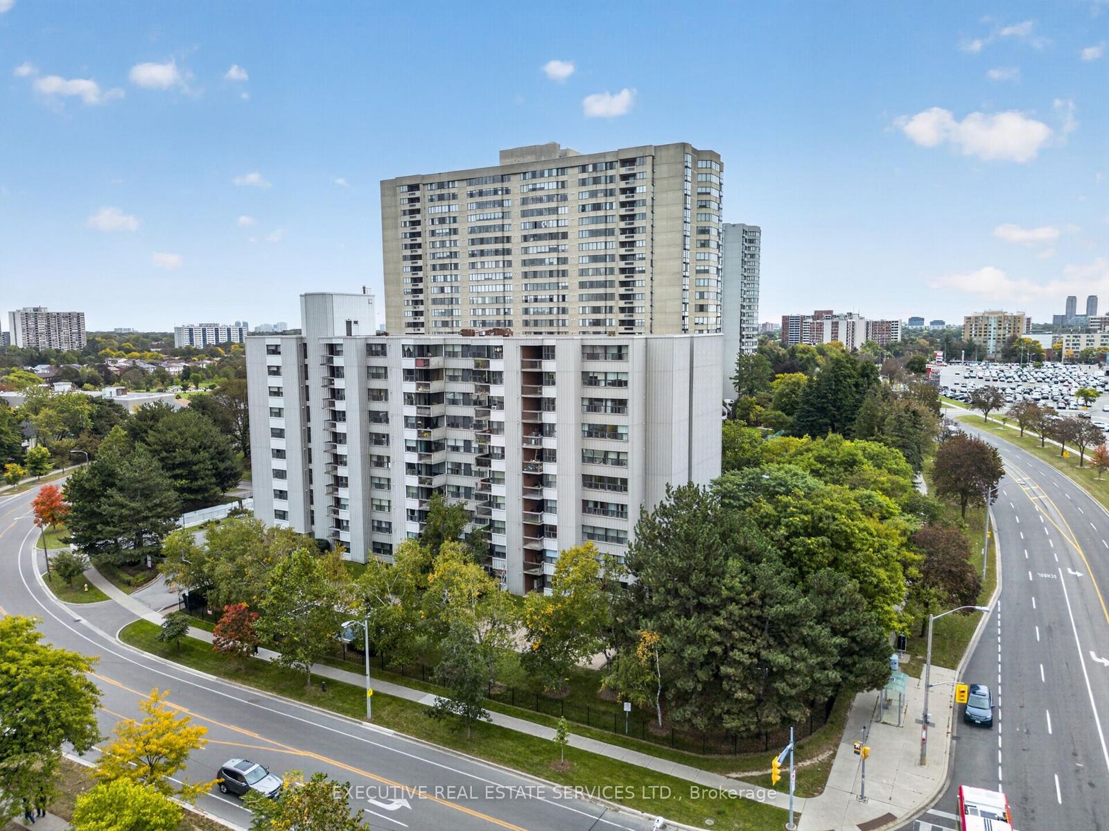 Property Photo:  2500 Bridletowne Circle 106  ON M1W 2V6 