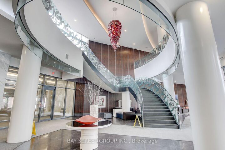 Property Photo:  5162 Yonge Street Lph303  ON M2N 0E9 