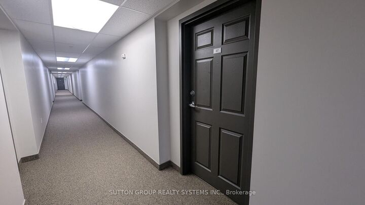 Property Photo:  50 Bryan Court 407  ON N2A 4N4 