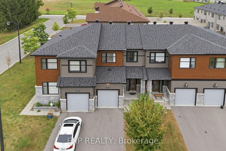 Property Photo:  23 Finglas Court  ON K2J 6Y6 