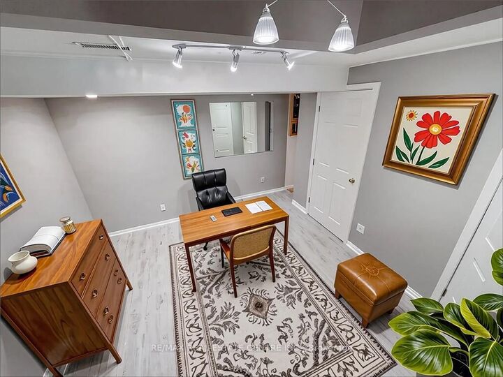 Property Photo:  222 Harvard Place G  ON N2J 4G2 
