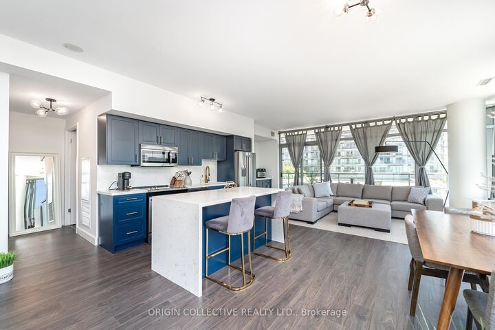 Property Photo:  105 The Queensway Avenue 302  ON M6S 5B5 