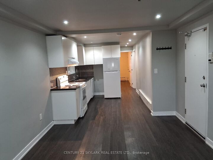 Property Photo:  78 Cavell Avenue Lower  ON M8V 1P2 