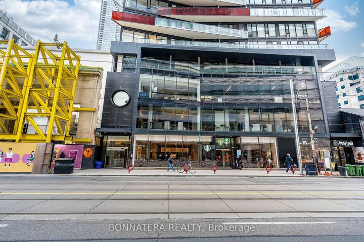 Property Photo:  215 Queen Street W 1110  ON M5V 0P5 