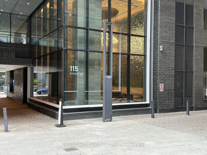 Property Photo: 115 Blue Jays Way 3512 ON M5V 3T3