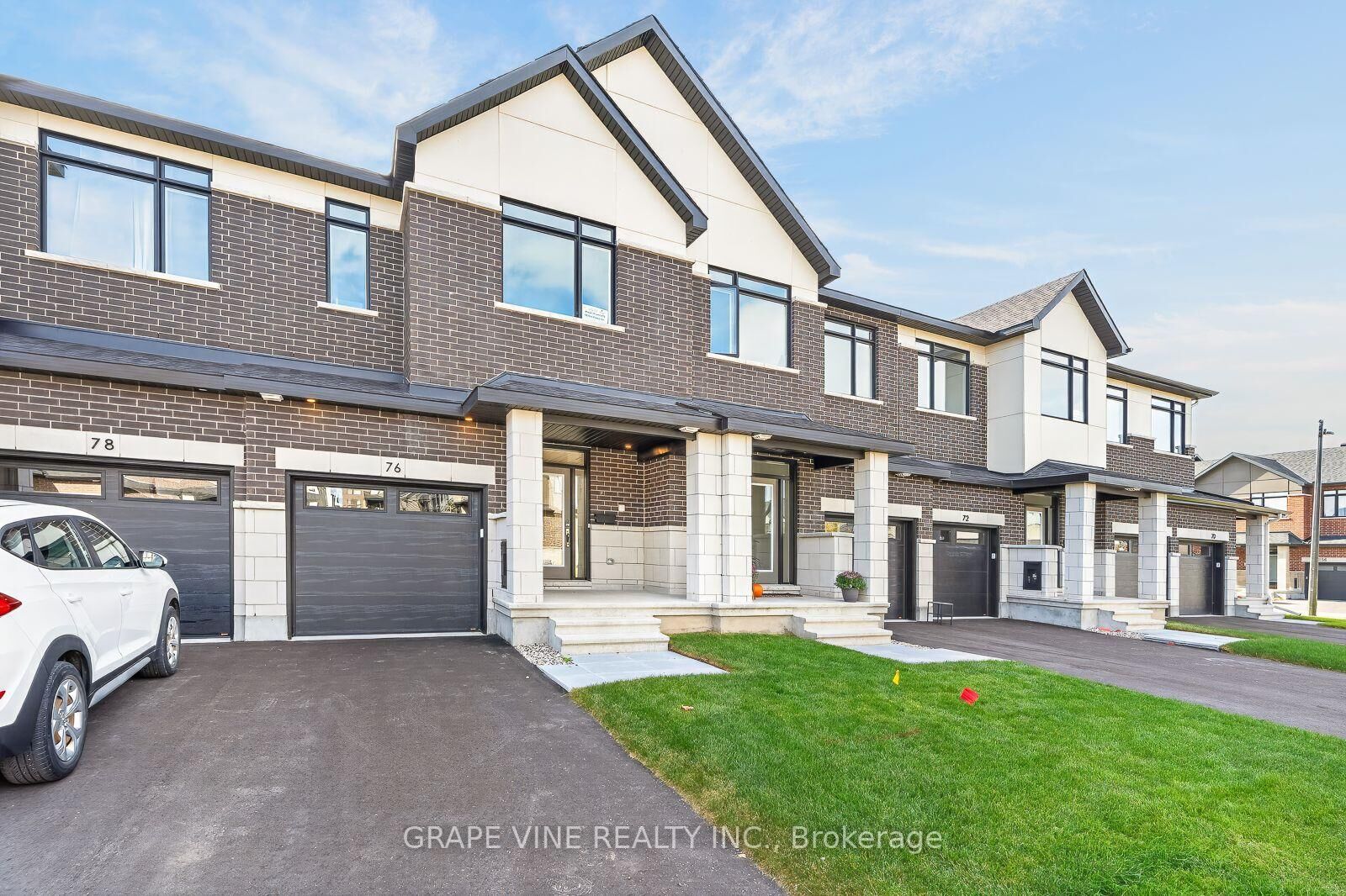 Property Photo:  76 San Felice Circle  ON K2S 2R9 