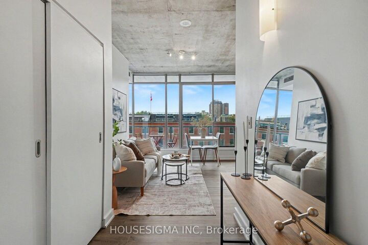 Property Photo: 383 Cumberland Street 505 ON K1N 1J7
