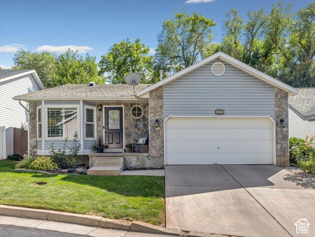 Property Photo: 1652 E 4190 S UT 84124