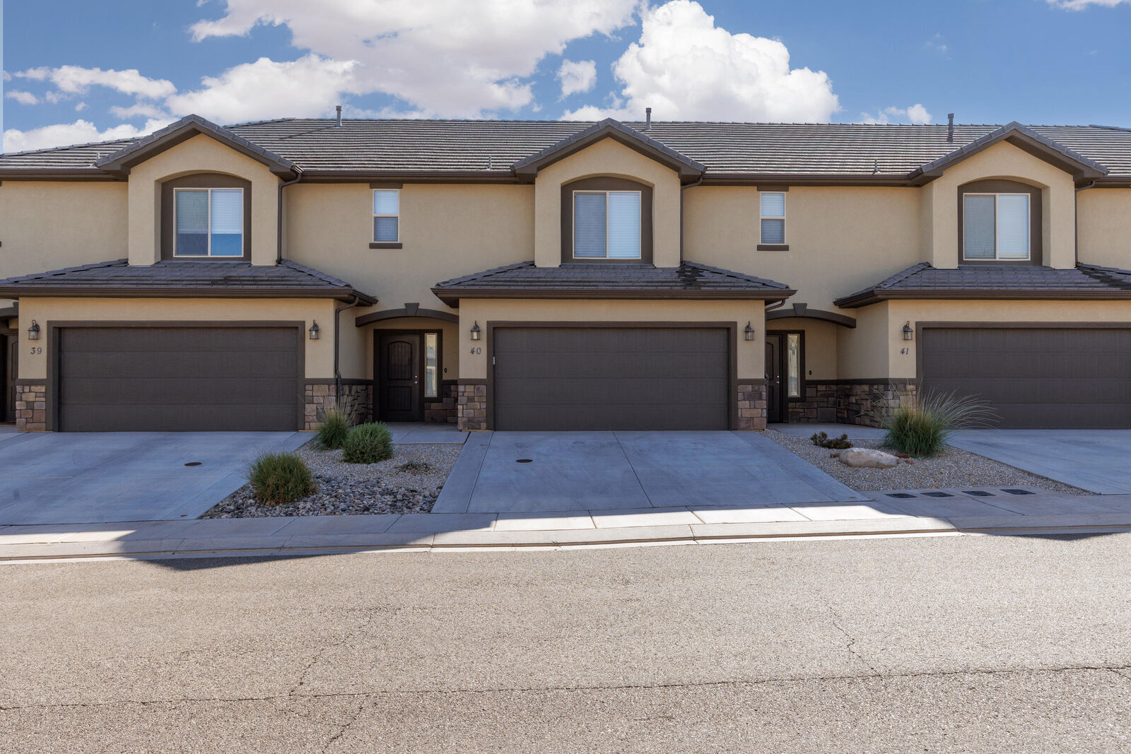 Property Photo:  1001 W Curly Hollow Dr 40  UT 84770 