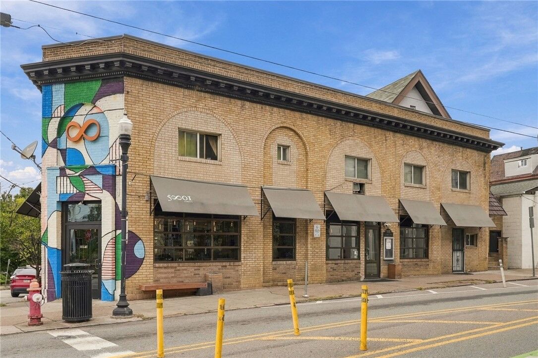 Property Photo:  5801 Ellsworth Ave  PA 15232 