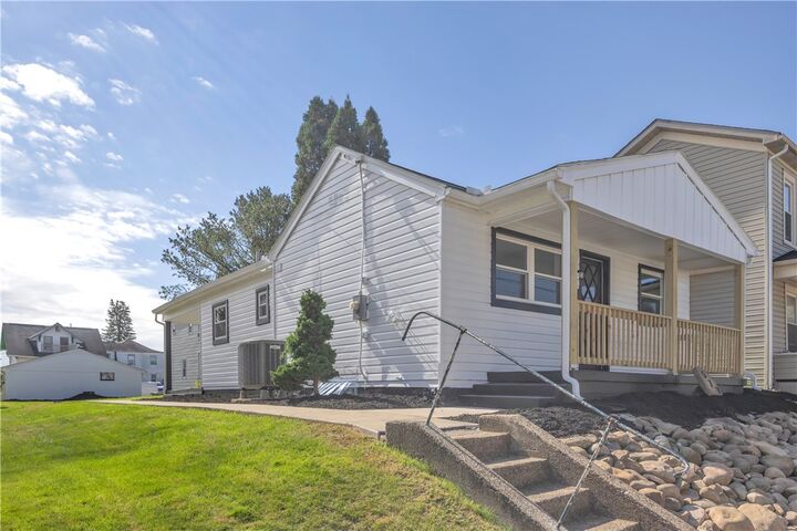 Property Photo: 577 Jefferson St PA 15074