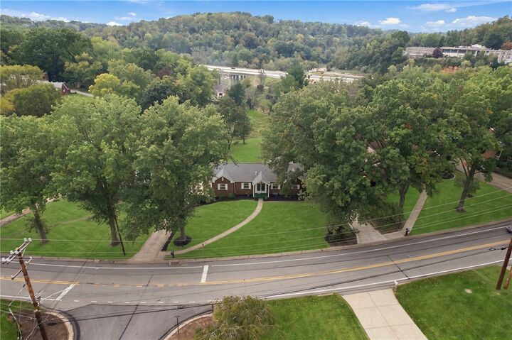 Property Photo:  3601 McCrady Rd  PA 15235 