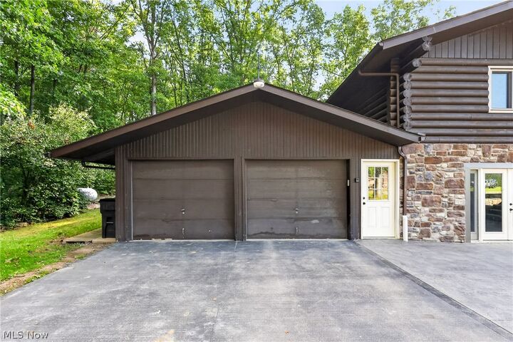Property Photo: 16920 Heiser Road OH 44401